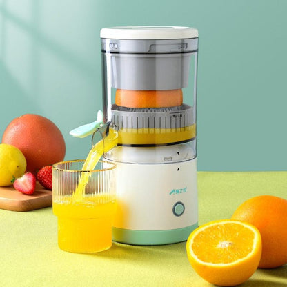 Automatic citrus juicer